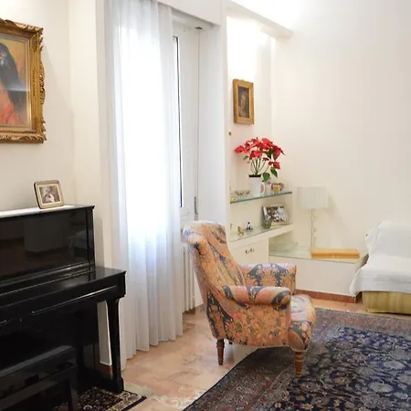 B&B Mercurio *